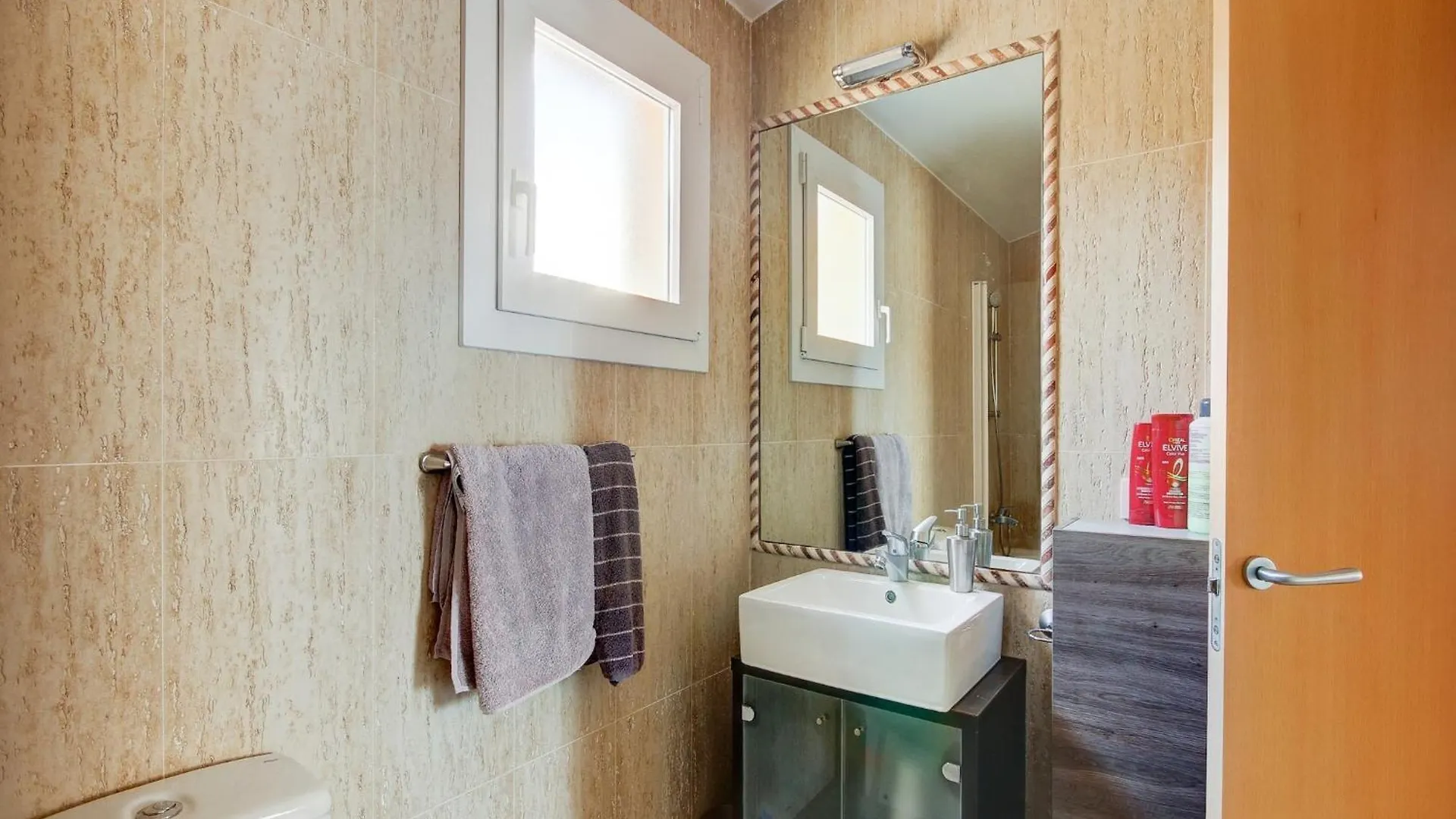 Duplex Apartment In Palau-Saverdera  Palau Saverdera