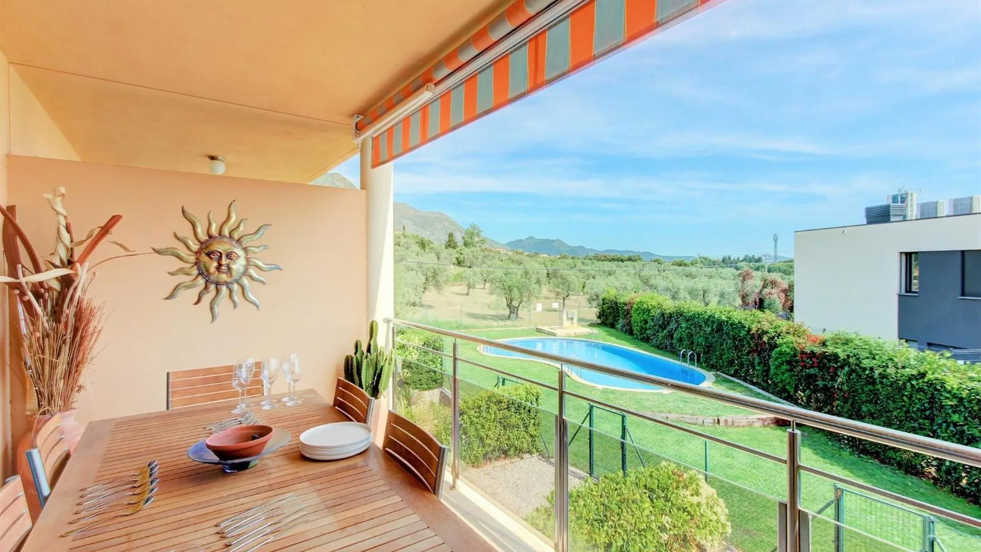 Duplex Apartment In Palau-Saverdera Palau Saverdera